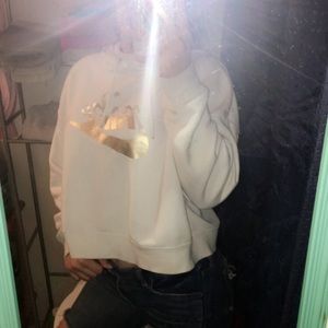 Meet your Posher, Nora